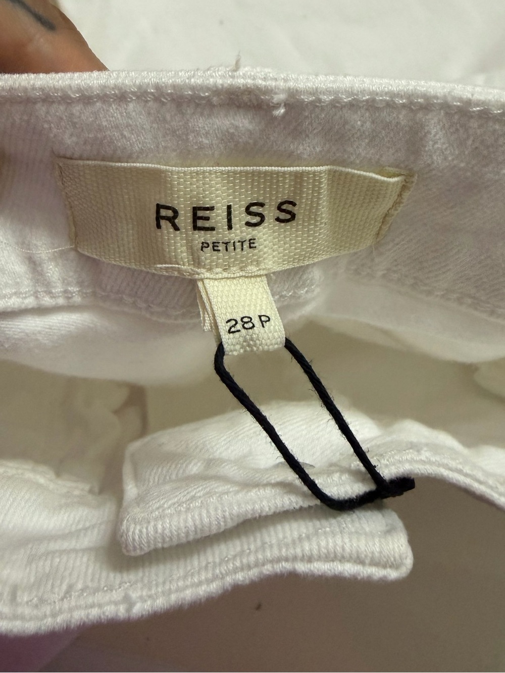 🆕Reiss -  High-Rise Flare Jeans - Picture 8 of 15